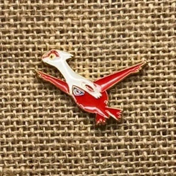 Pokemon Jewelry - POKÉMON Enamel Collectors Pin - Latias